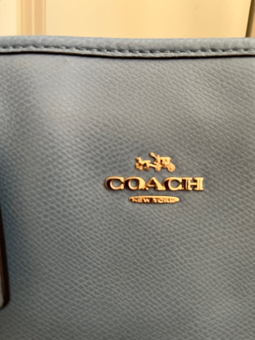 Coach City Zip Pebbled Leather Tote Gold Hardware Hangtag 2015 - Picture 8 of 17